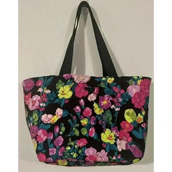 Vera Bradley Floral Quilted‎ Tote Bag Handbag 13 1/2 In H x 15 In L  x 10 In W - Picture 1 of 7
